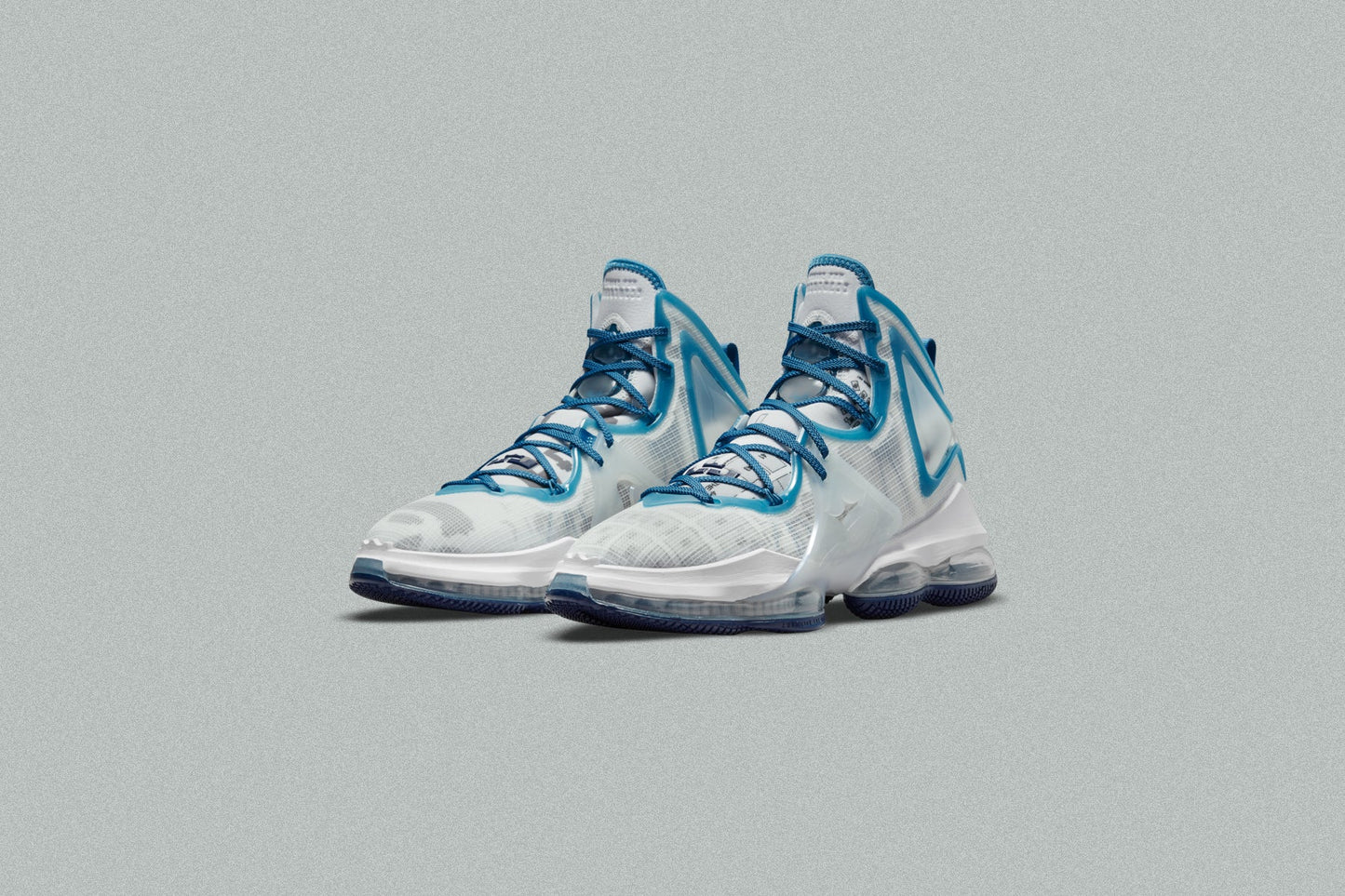 LeBron 19 - White/Dutch