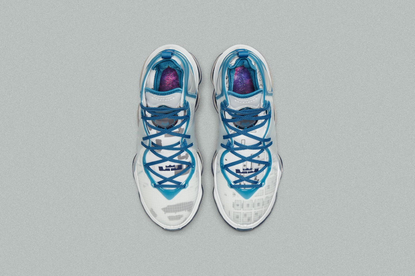 LeBron 19 - White/Dutch