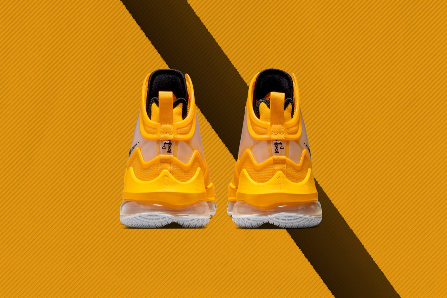 Lebron 19 - University Gold/Black