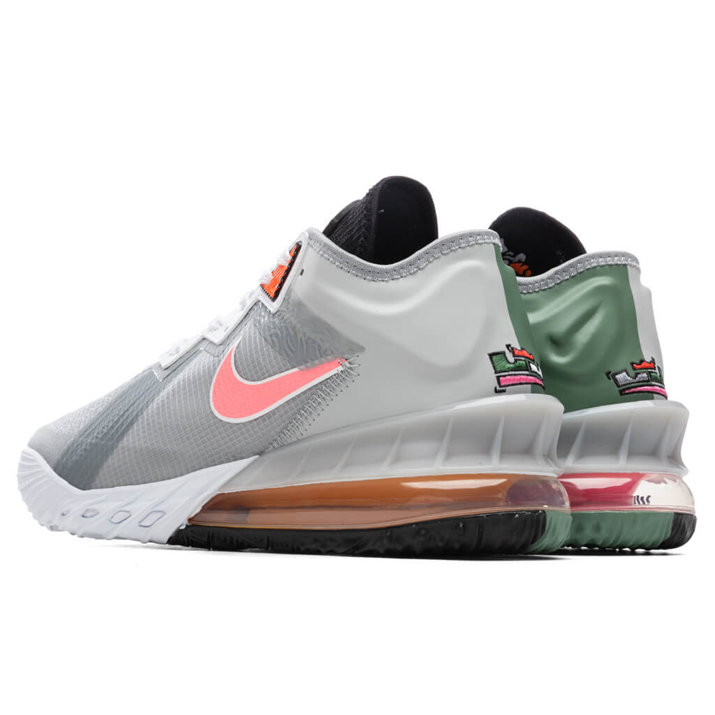 Lebron XVIII Low - Light Smoke Grey/Sunset Pulse