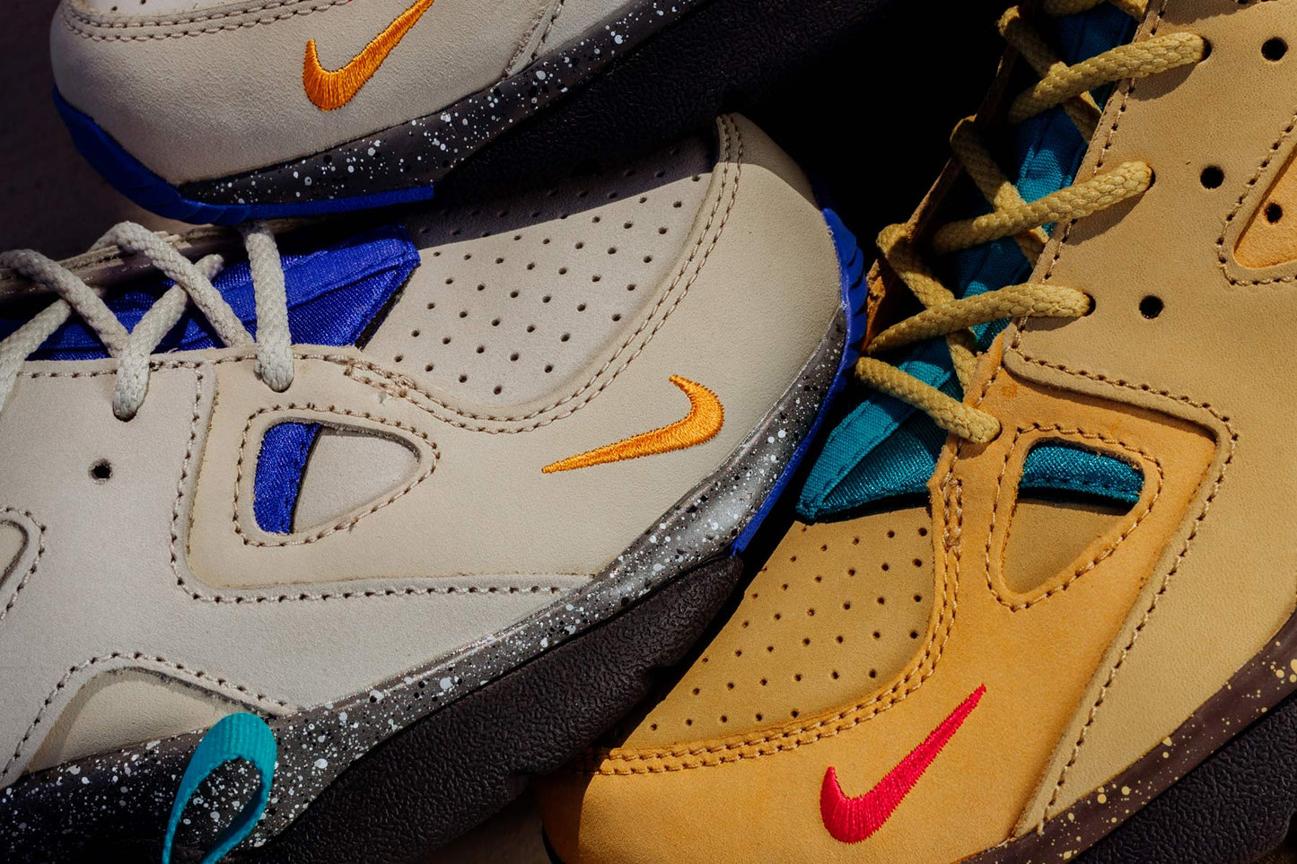 ACG Air Mowabb - Twine/Fusion Red/Club Gold