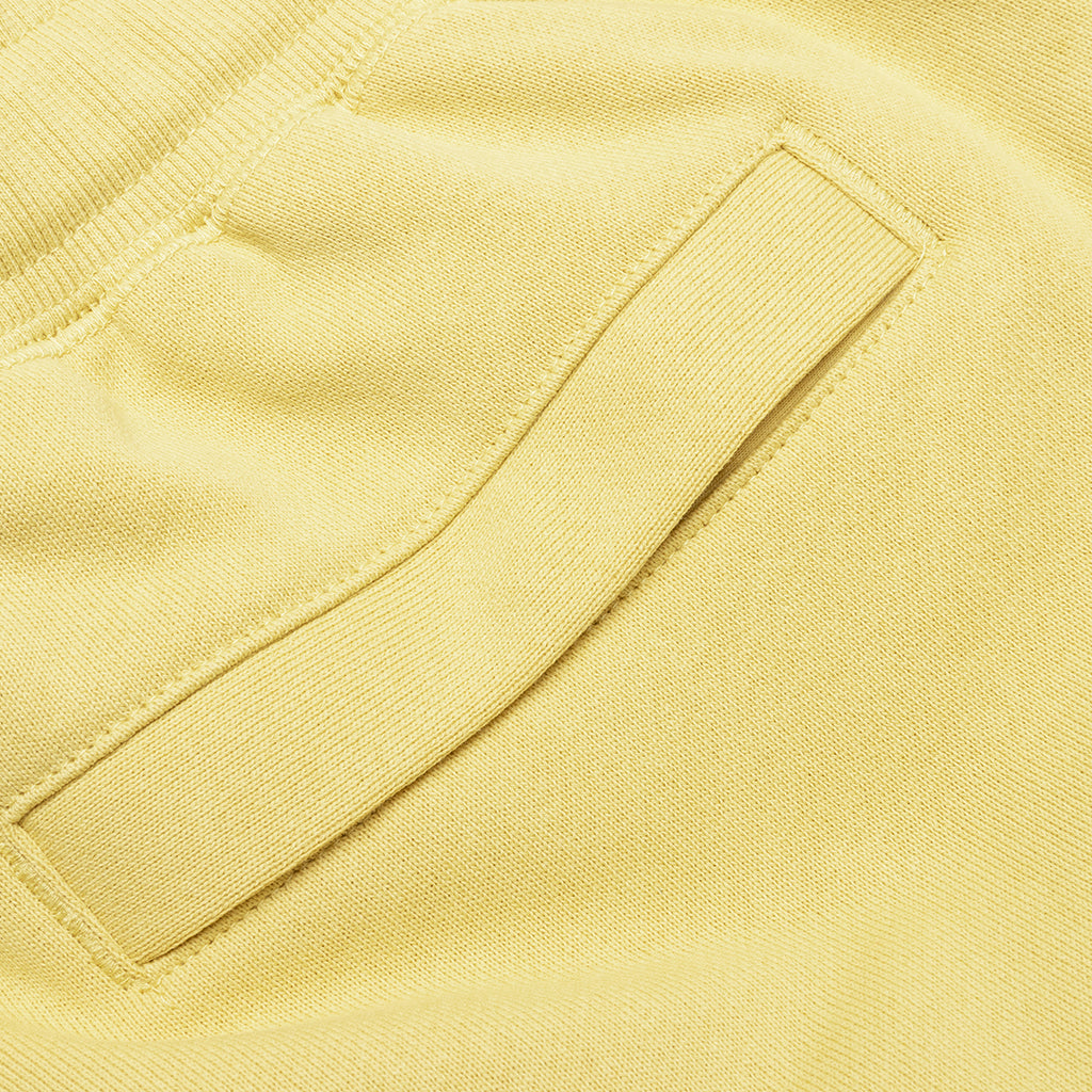 Sportswear Classic Fleece Shorts - Saturn Gold/Lemon Drop