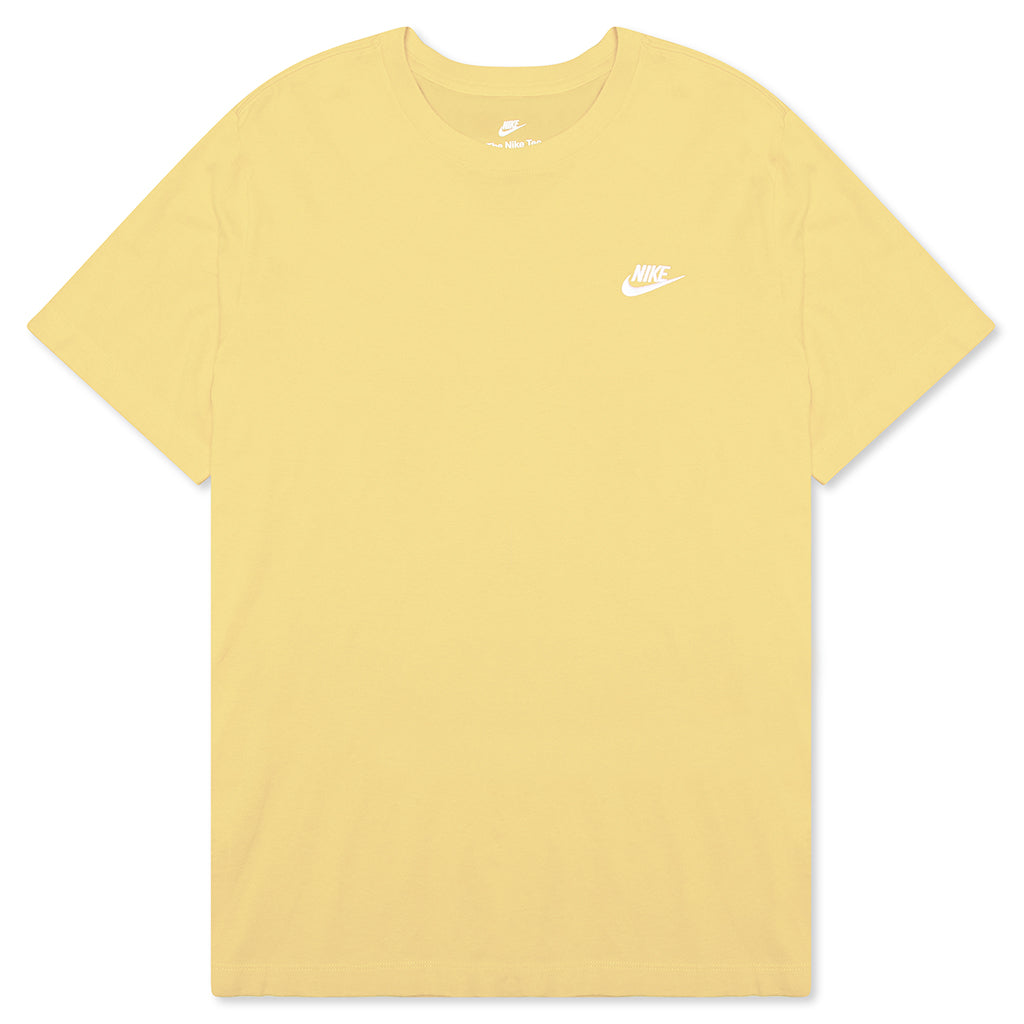 Sportswear Club T-Shirt - Saturn Gold/White