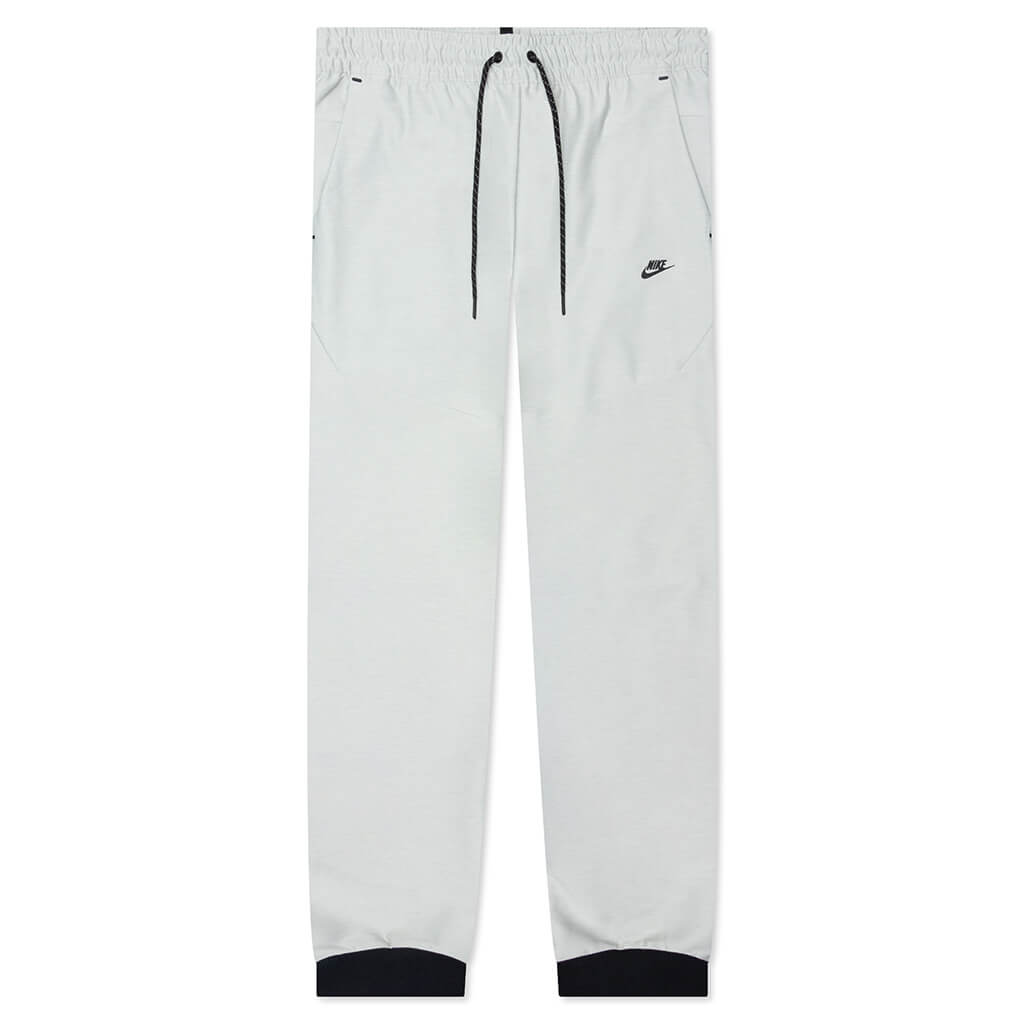 Sportswear Dri-FIT Tech Pack Unlined Track Pant - Light Silver/Black