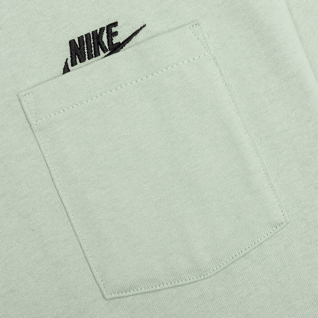 Sportswear Premium Essentials Pocket T-Shirt - Seafoam/Black