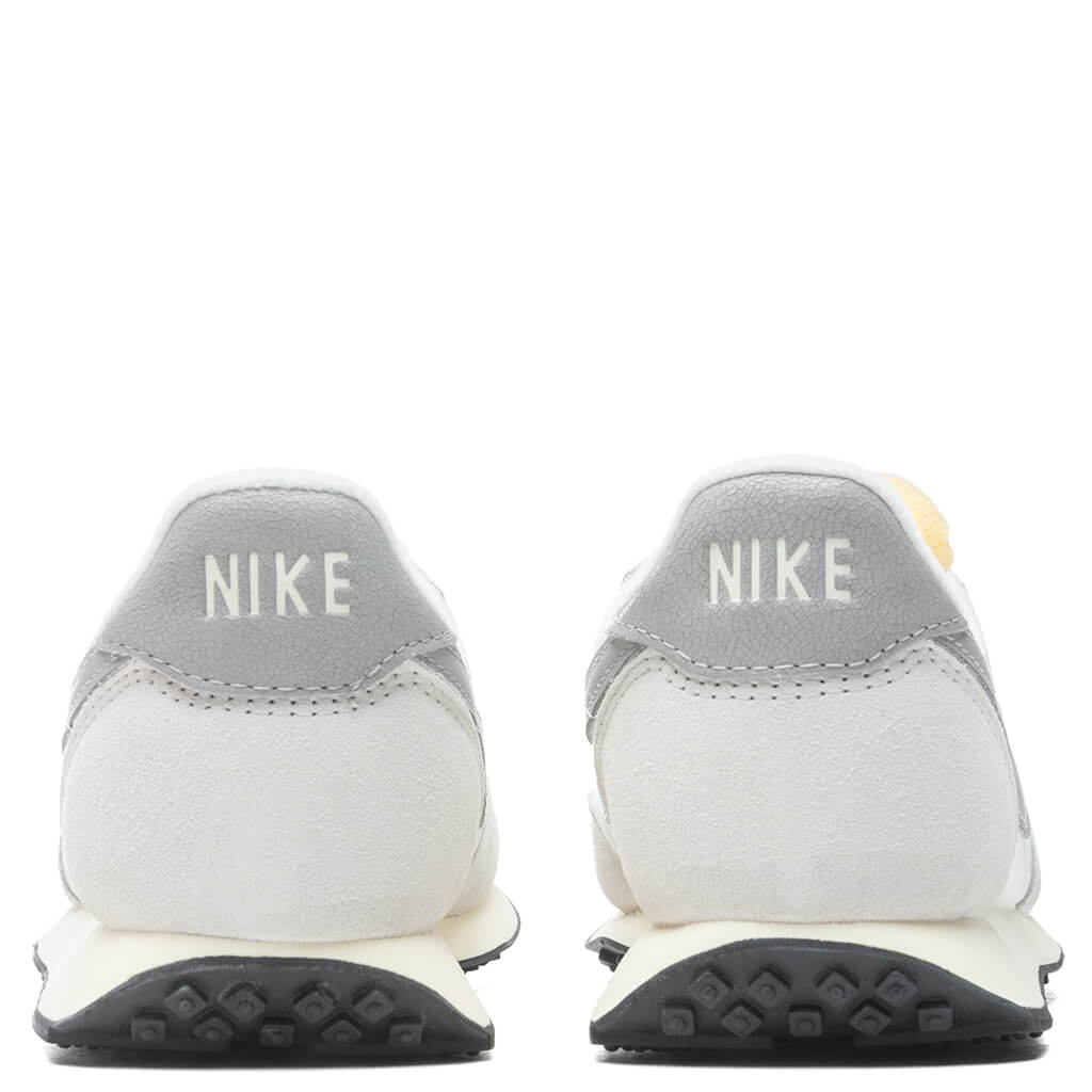 Waffle Trainer 2 SE - Sail/Meduim Grey/Coconut Milk