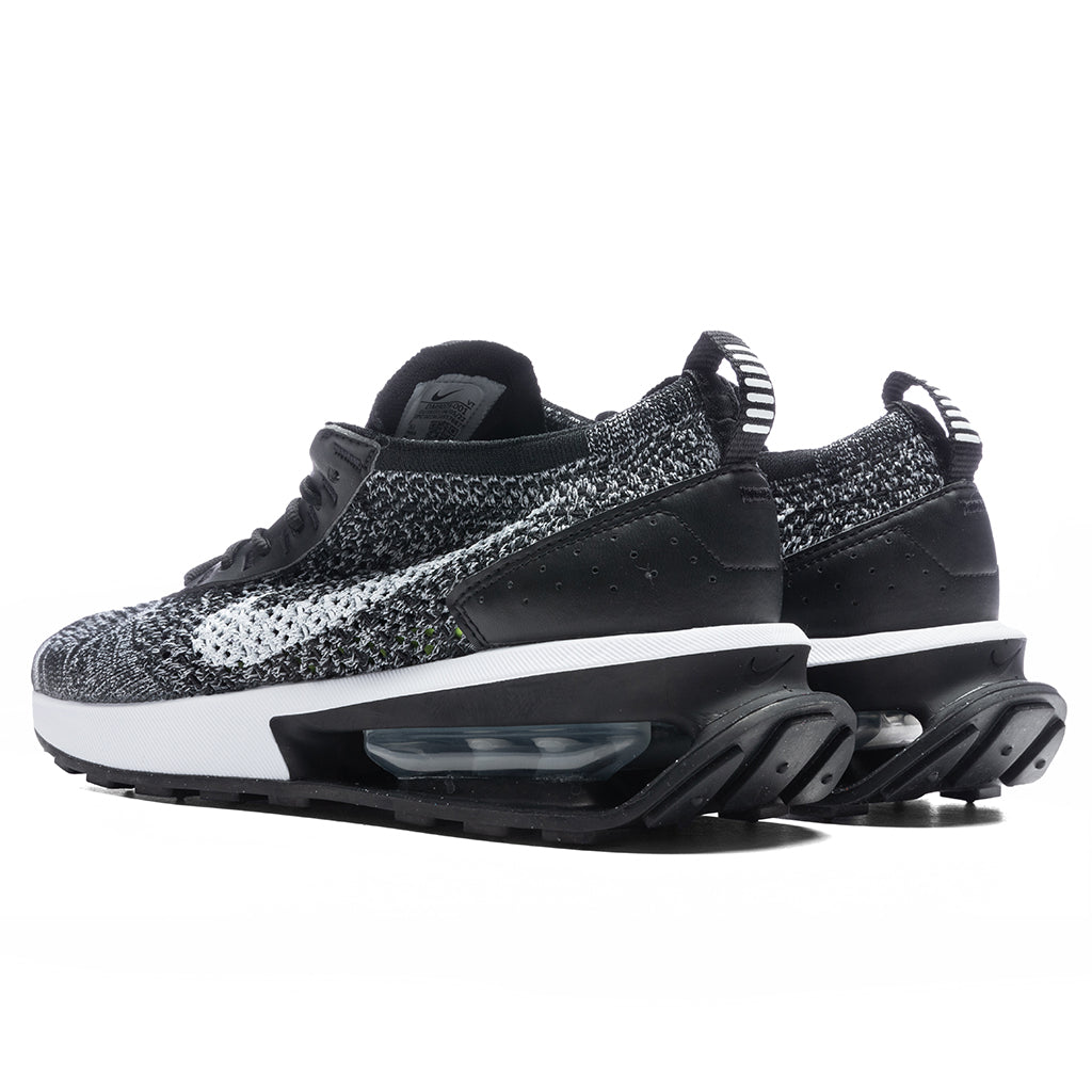 Women's Air Max Flyknit Racer - Black/White