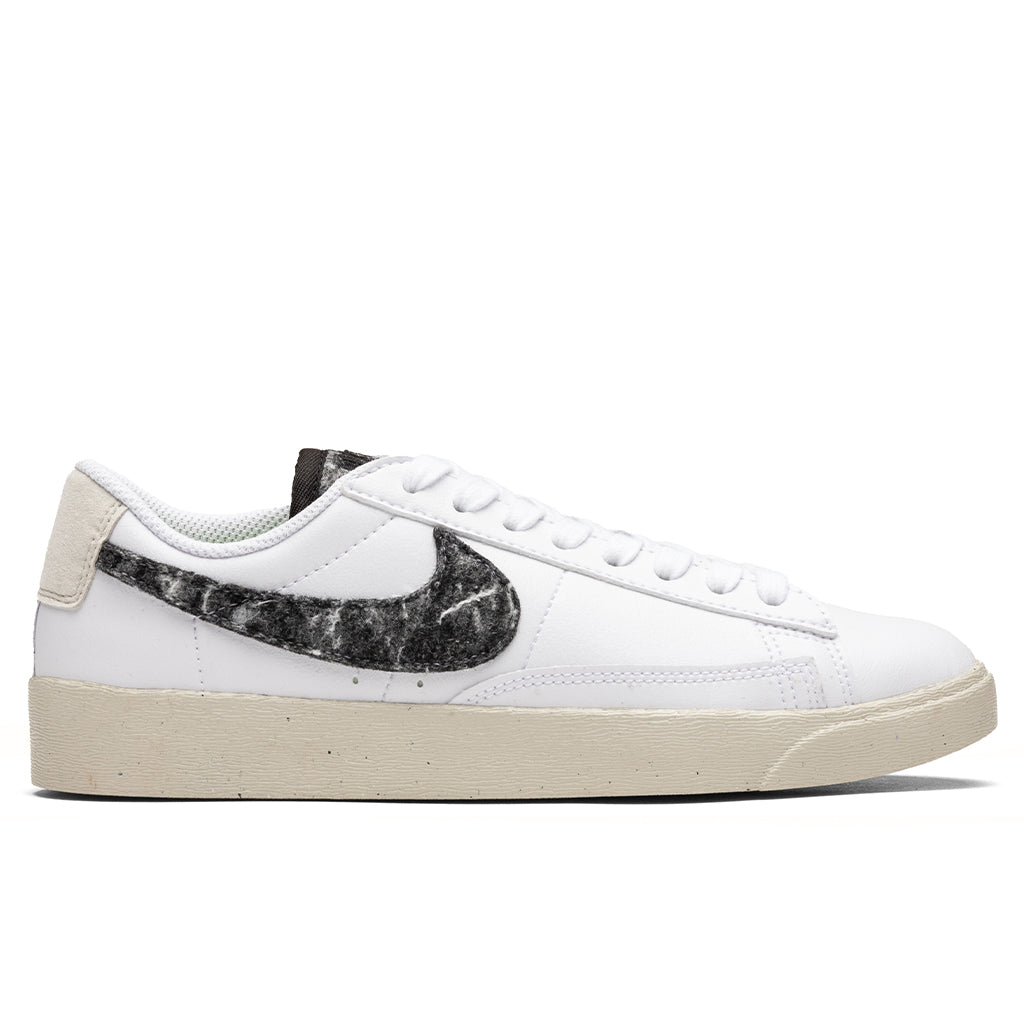 Women's Blazer Low SE - White/Black/Light Bone