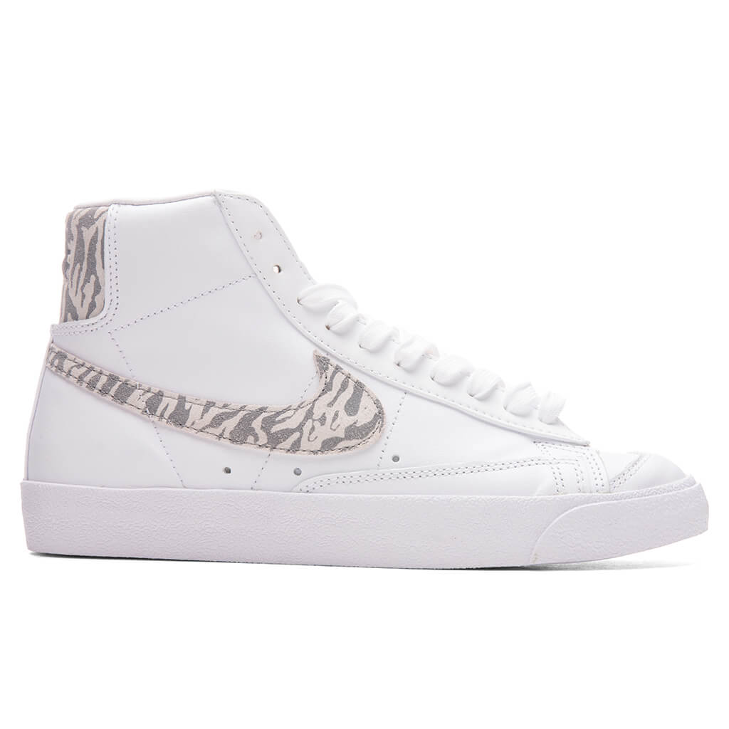 Women's Blazer Mid '77 SE 'Zebra' - White/Particle Grey