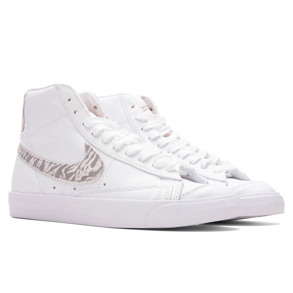 Women's Blazer Mid '77 SE 'Zebra' - White/Particle Grey