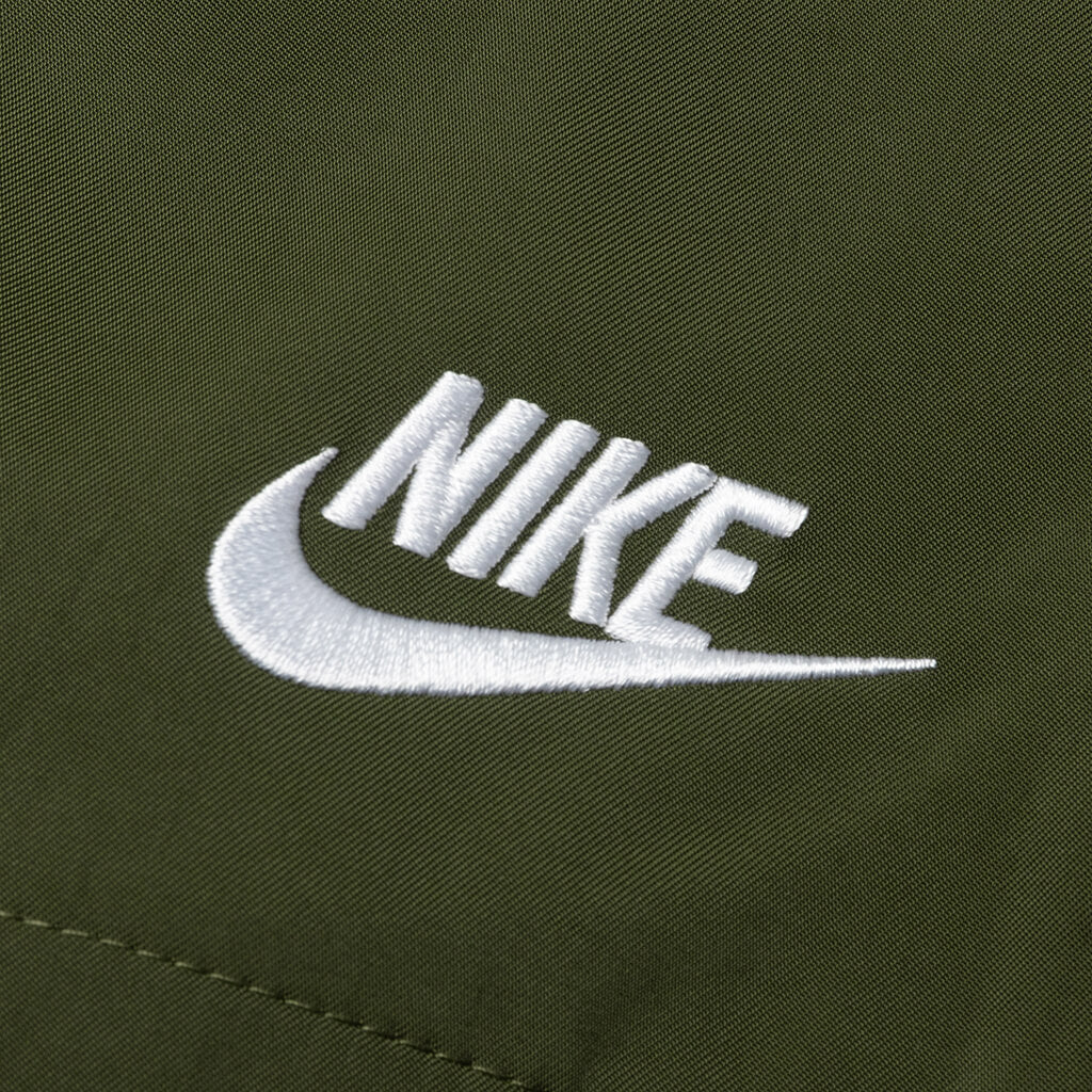 Woven Shorts - Rough Green/White