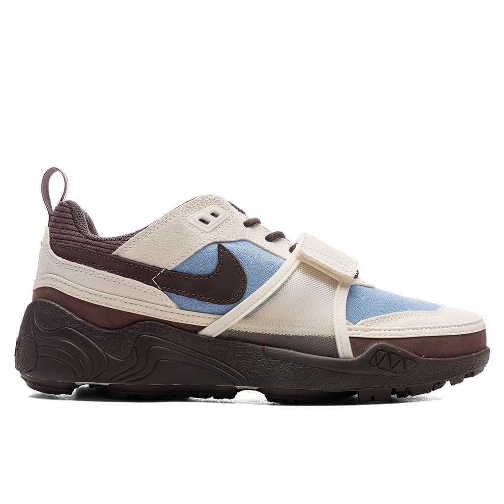 Nike x Travis Scott Zoom Field Jaxx - Leche Blue/Baroque Brown/Pale Ivory