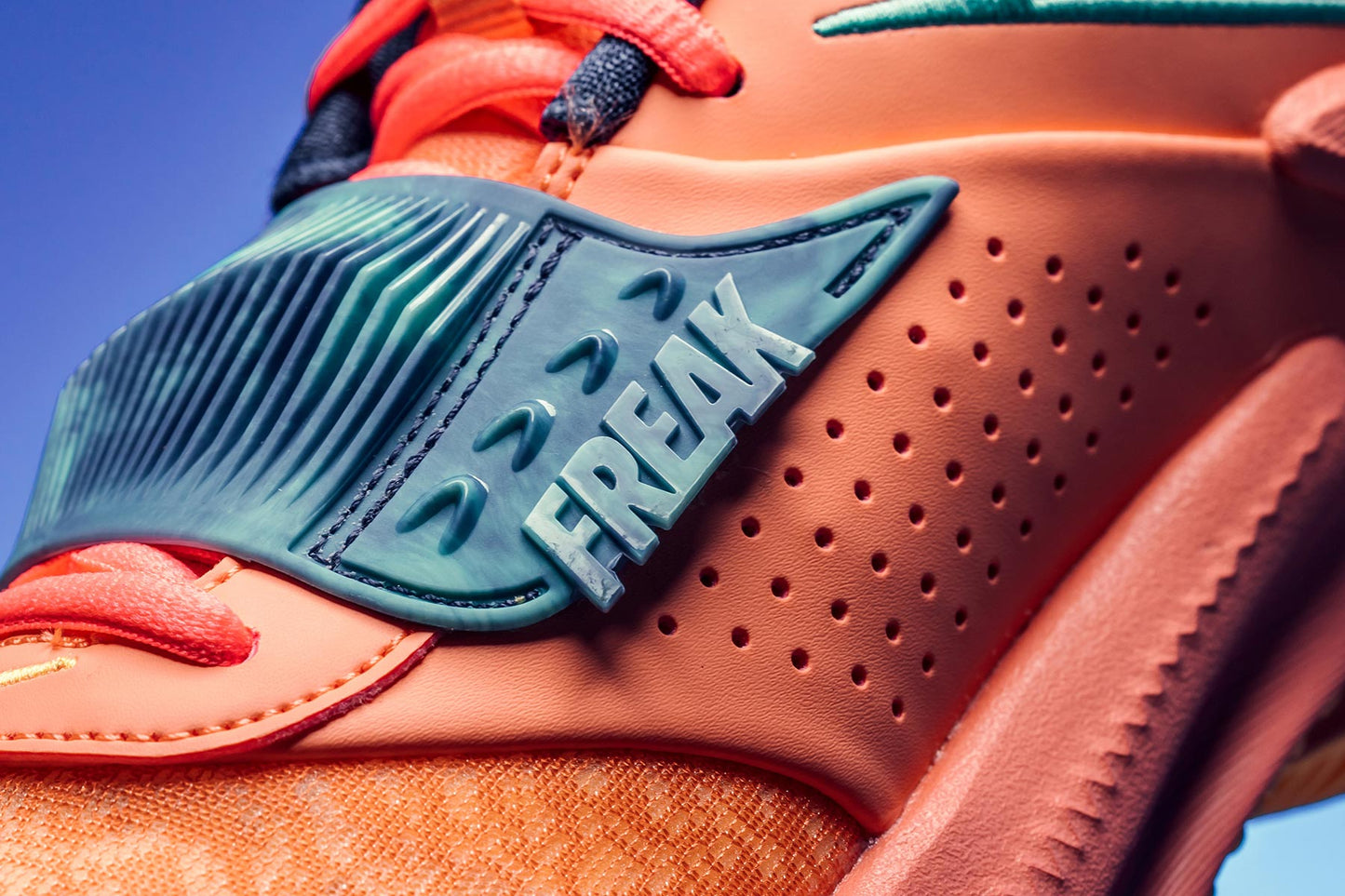 Zoom Freak 3 - Crimson Bliss/Thunder Blue/Dynamic Turq
