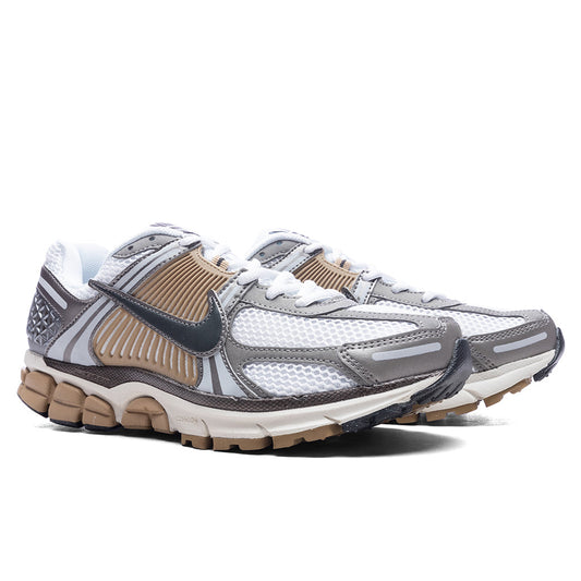 Zoom Vomero 5 - Metallic Pewter/Medium Ash/Parachute Beige