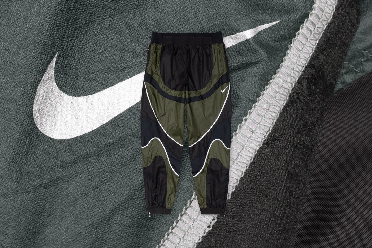 Women's iSPA - Off Noir/Newsprint