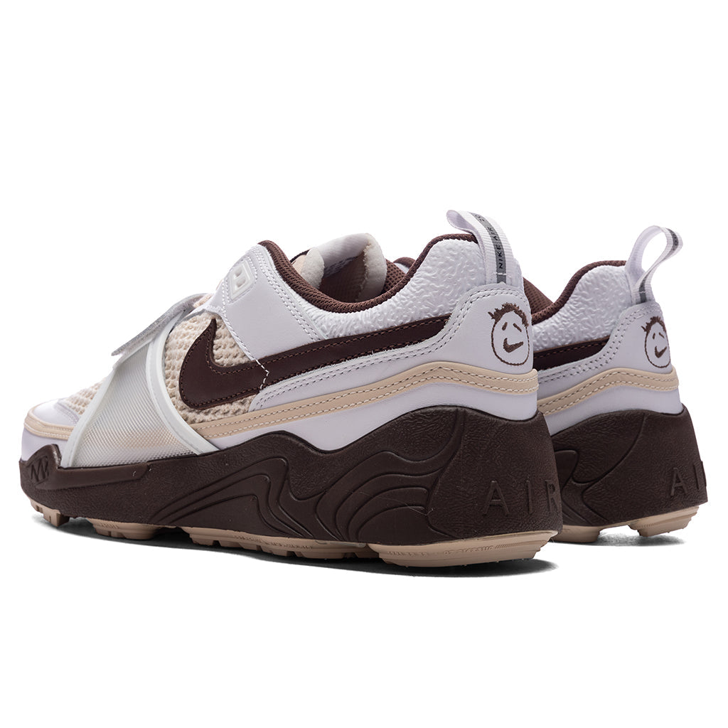 Nike x Travis Scott Zoom Field Jaxx - White/Light Chocolate/White