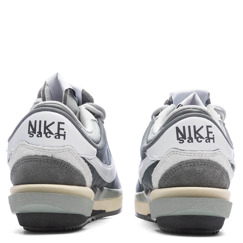 Nike x Sacai Zoom Cortez 4.0 - Iron Grey/White/Light Cream