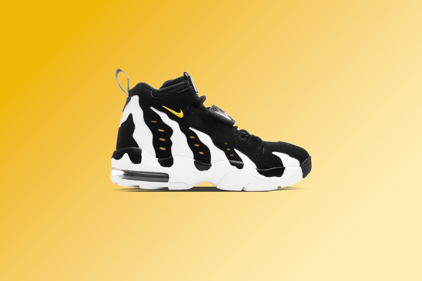 Air Diamond Turf Max '96 - Black/White/Varsity Maize