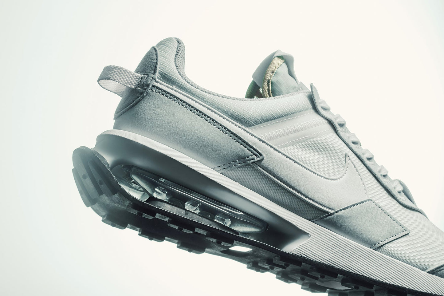 Air Max Pre-Day - Summit White/Pure Platinum