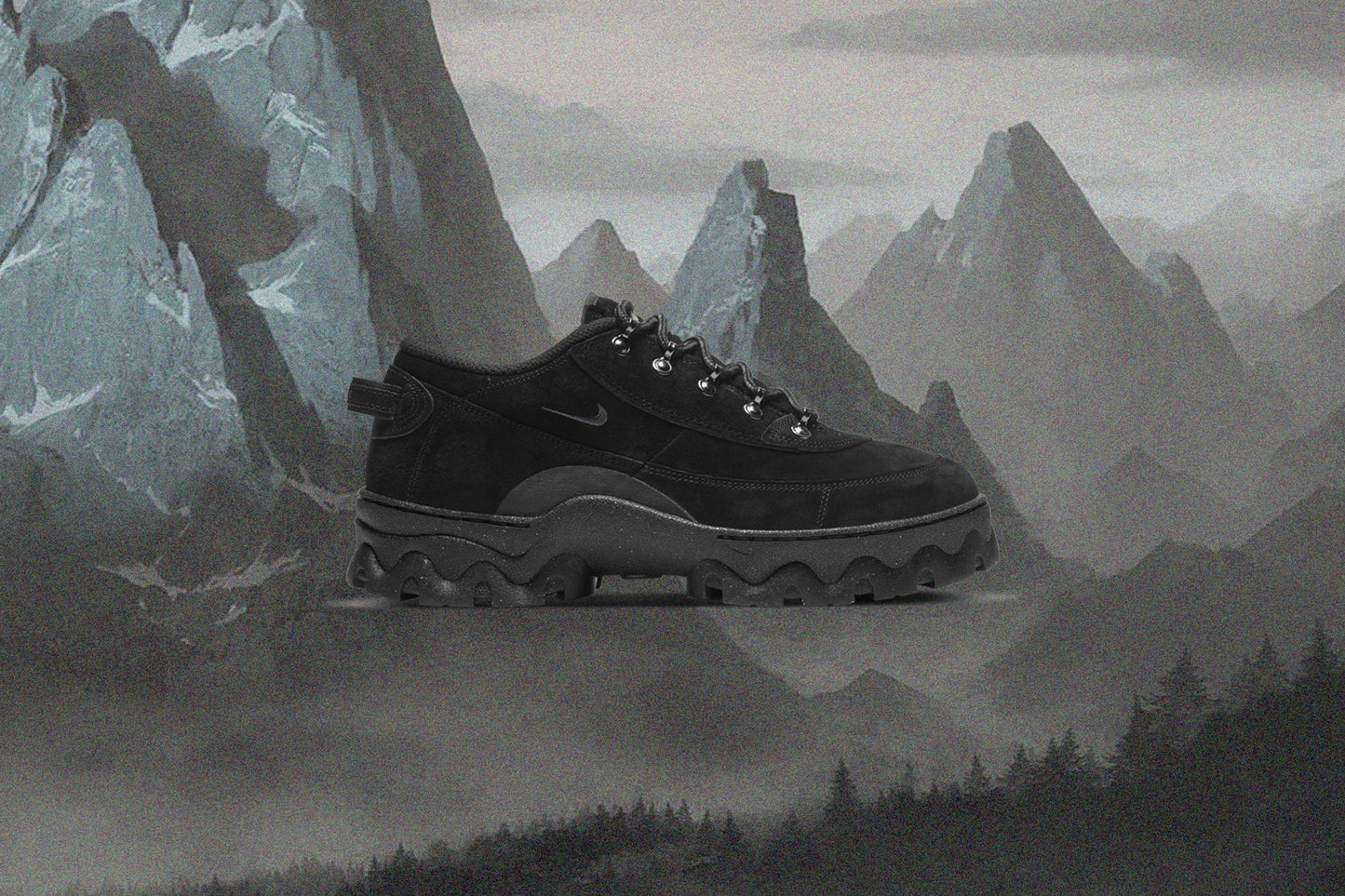 Women's Lahar Low - Black/Dark Smoke Grey