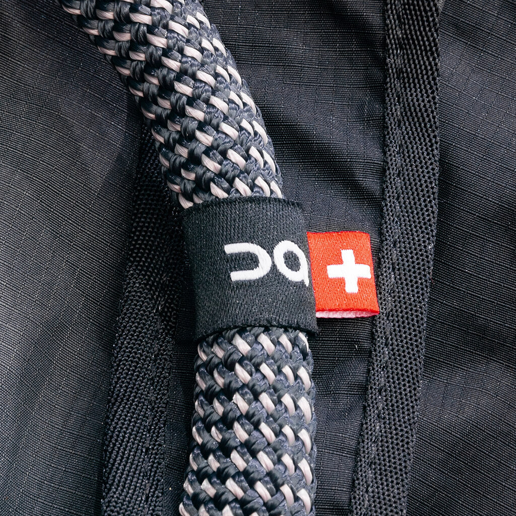 On x IKON Cargo Pack - Magnet/Black