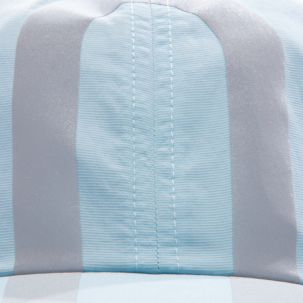 On x IKON On Cap - Chambray/White