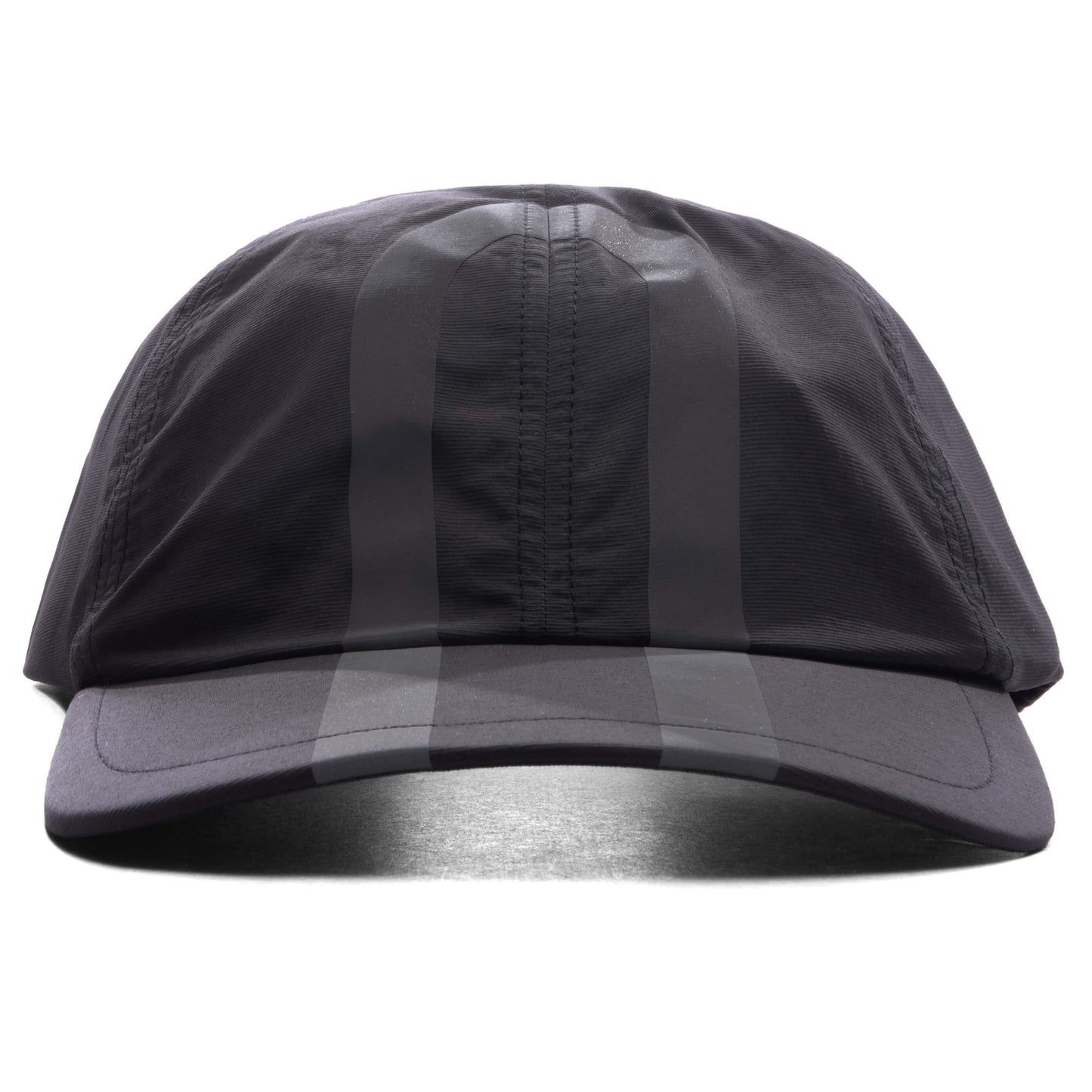 On x IKON On Cap - Magnet/Black