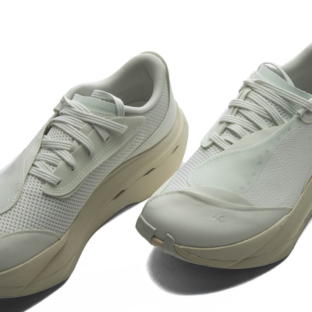 On x PAF Women's Cloudboom Volt - White/Gale