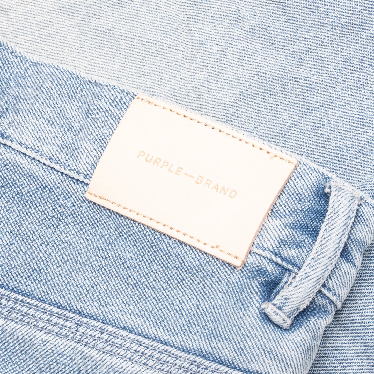 P018 - Worn Light Indigo