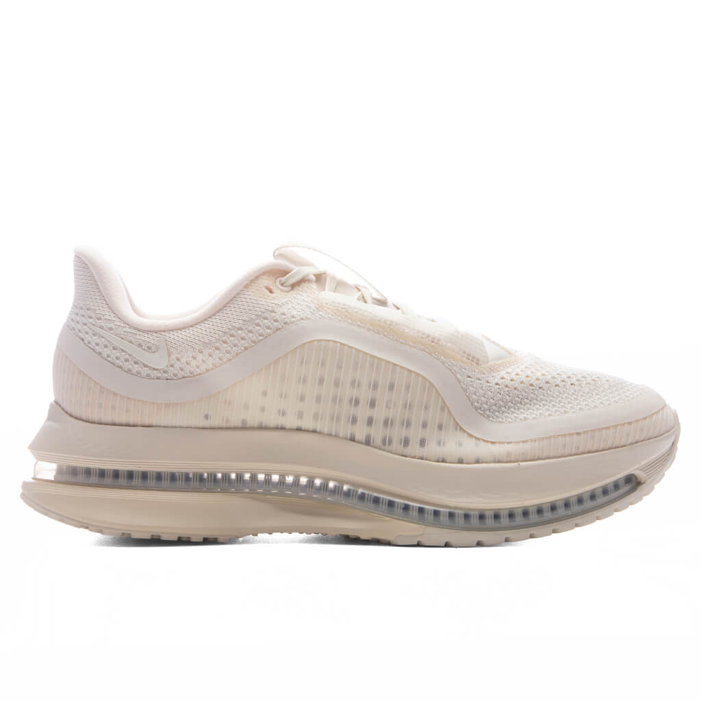 Pegasus Premium - Natural/Mushroom/Natural/Black