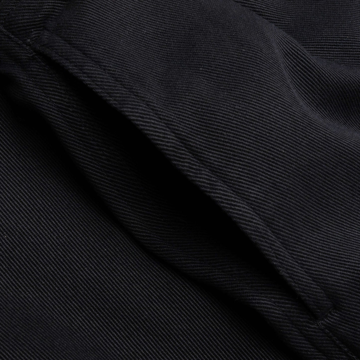 Crest Short - Jet Black