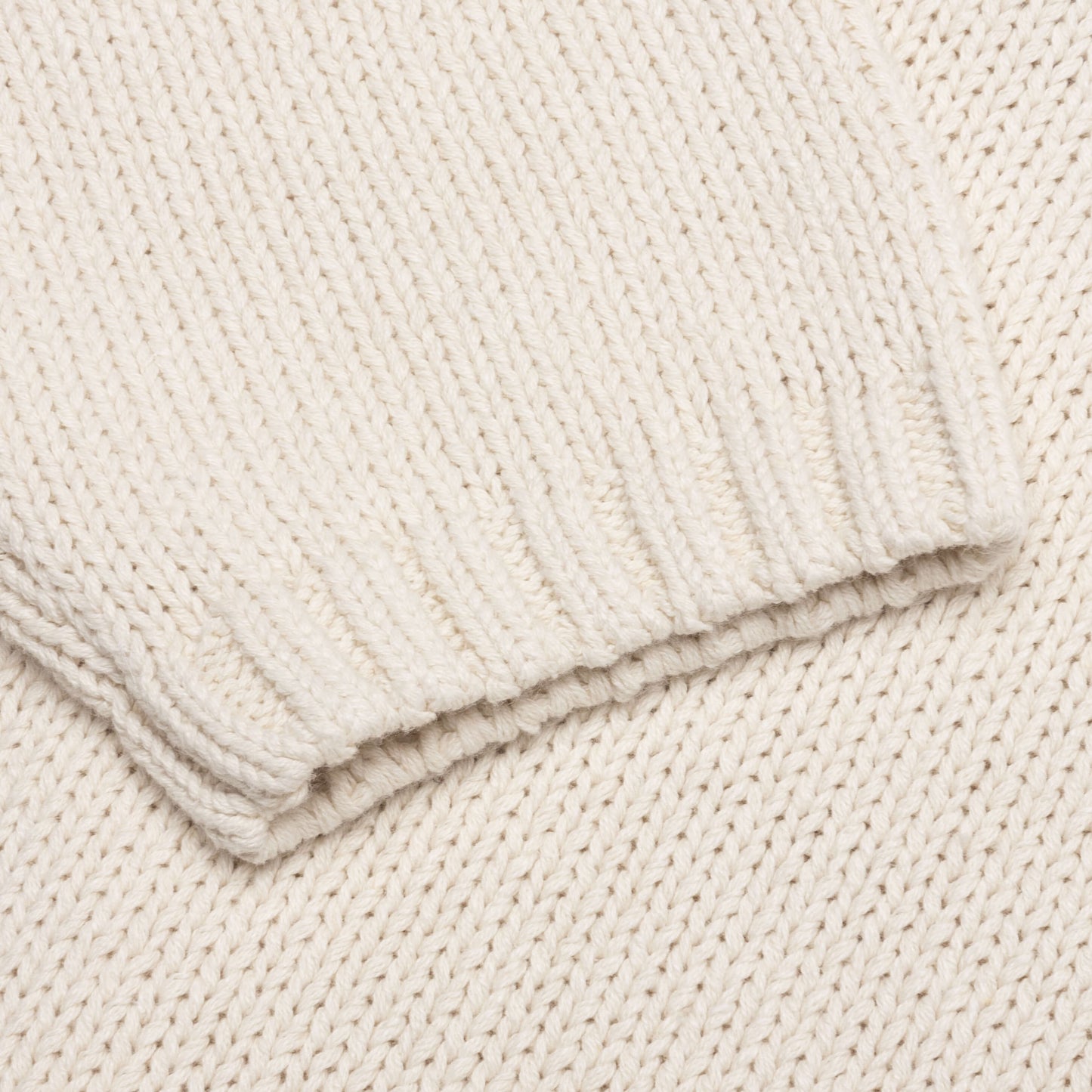 Roll V-Neck Logo Sweater - Natural