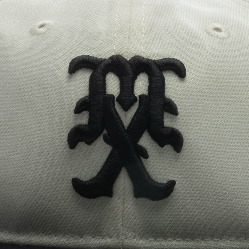 Saint M6 x New Era Celebrity Cap - White