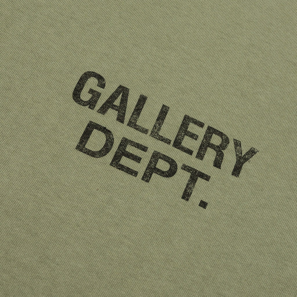 Souvenir Tee - Olive