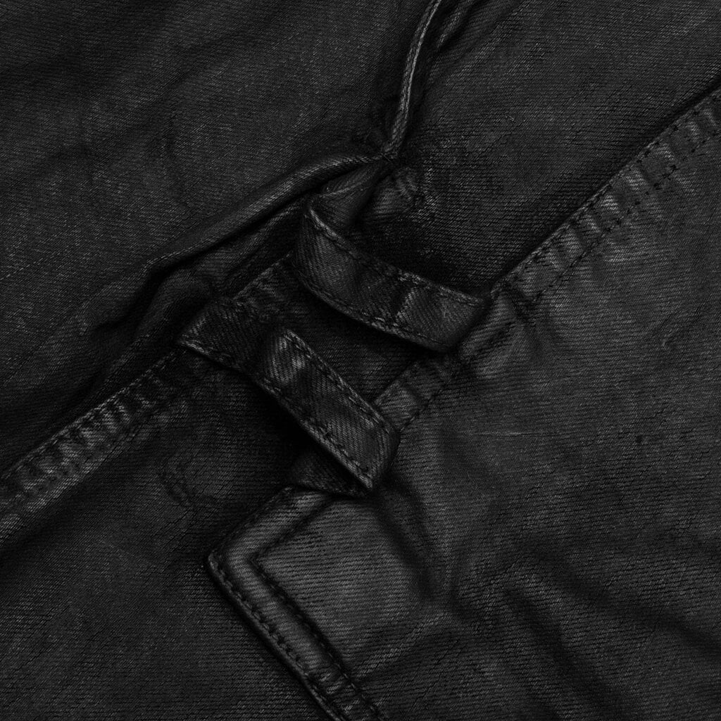 Stefan Cargo Shorts - Black