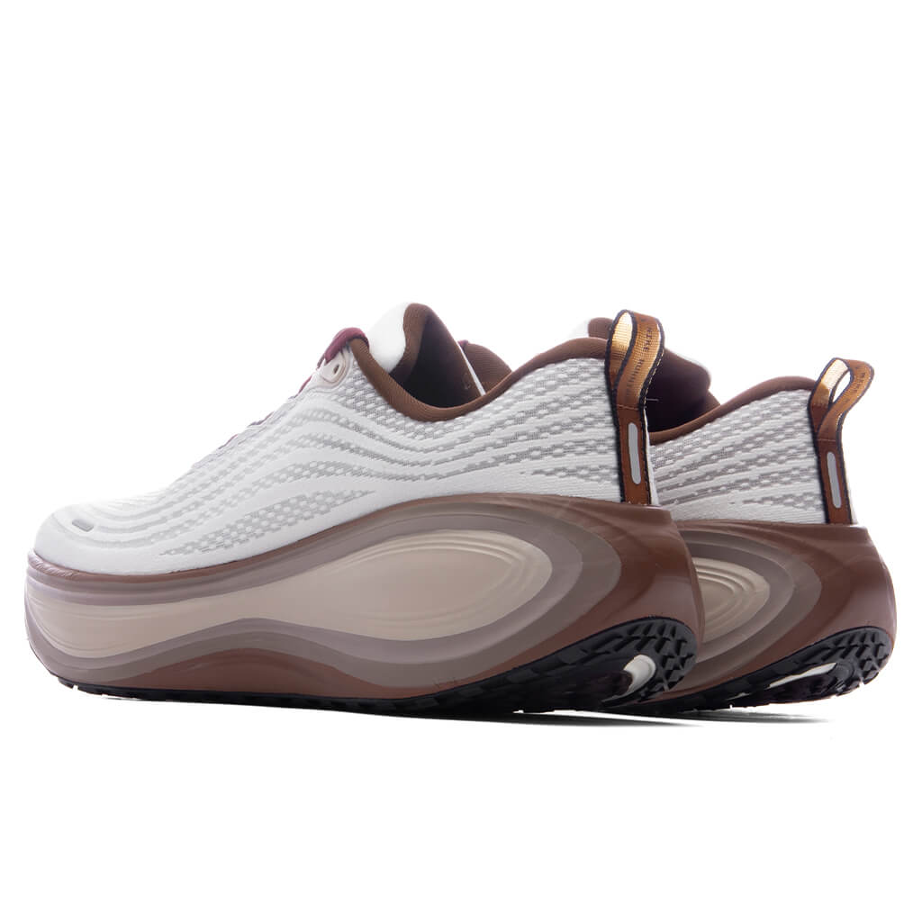 Vomero Plus - Sail/Baroque Brown