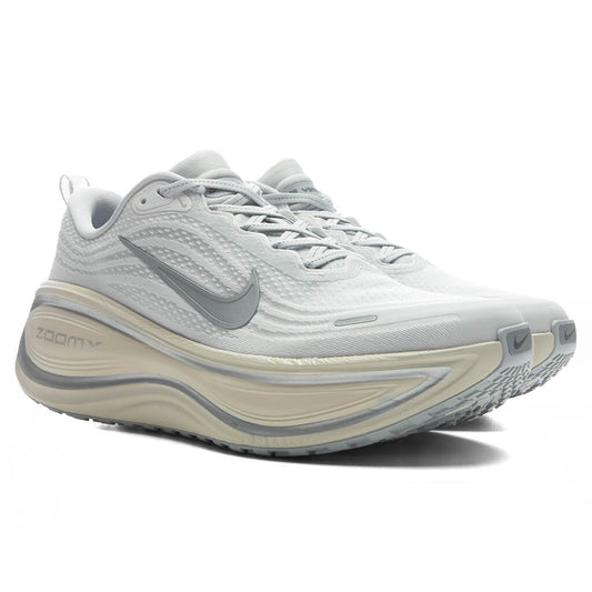 Vomero Plus - Platinum Tint/Reflect Silver/Grey Fog