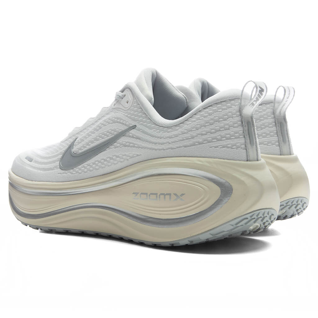 Vomero Plus - Platinum Tint/Reflect Silver/Grey Fog