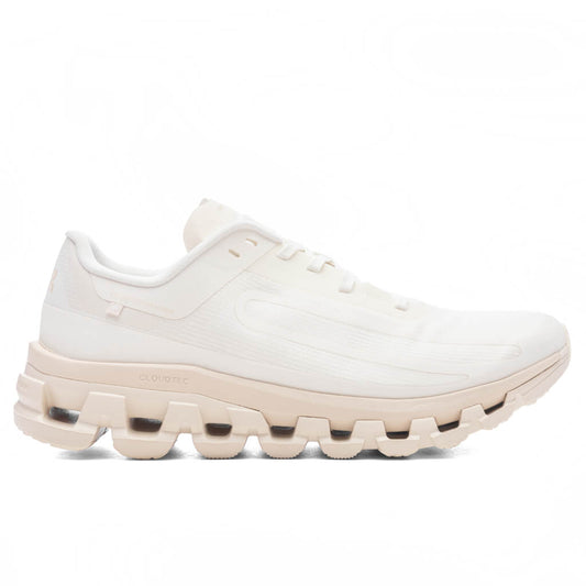 Women's Cloudflow 4 - White/Moon