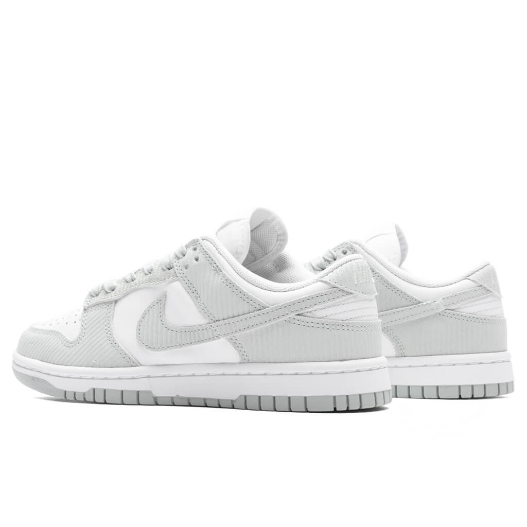 Women's Dunk Low - White/Light Silver