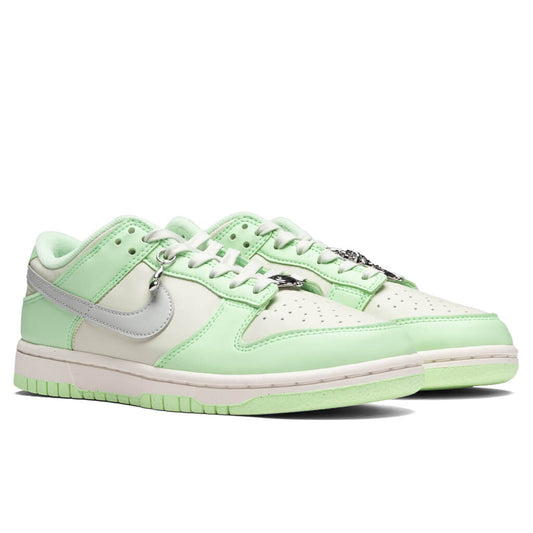 Women's Dunk Low Next Nature - Sea Glass/Light Silver/Vapor Green/Sail