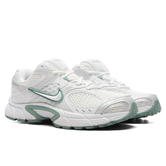 Women's V5 RNR - Summit White/White/Vast Grey/Cannon