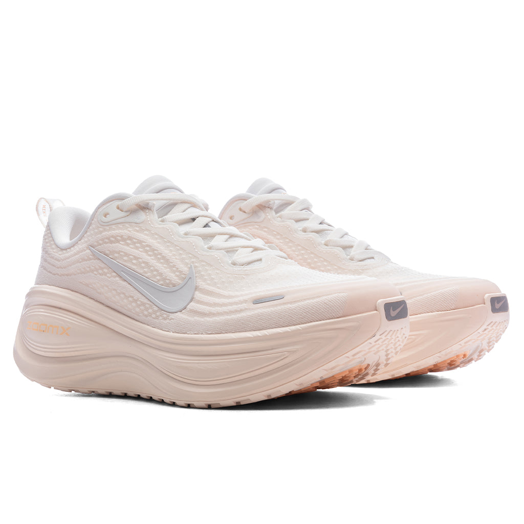 Women's Vomero Plus - Guava Ice/Sail/Orange Chalk