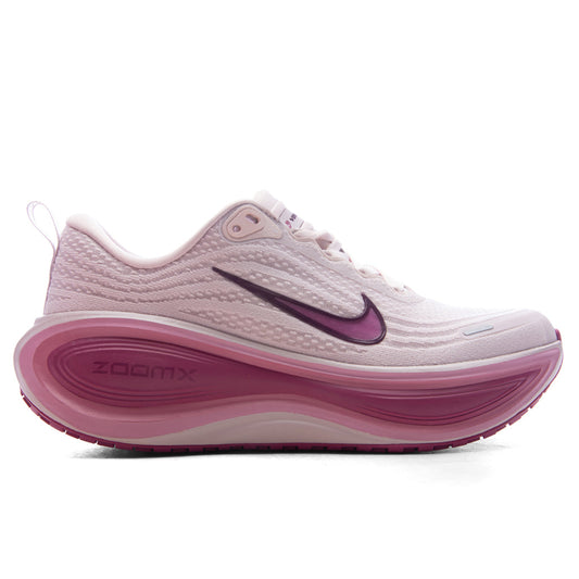 Women's Vomero Plus - Silt Red/Bordeaux/Sweet Beet