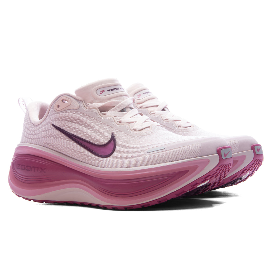 Women's Vomero Plus - Silt Red/Bordeaux/Sweet Beet