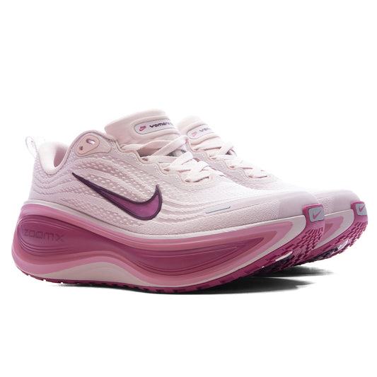 Women's Vomero Plus - Silt Red/Bordeaux/Sweet Beet
