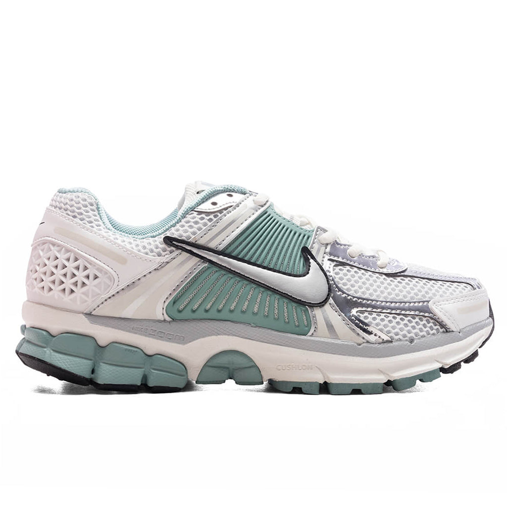 Women's Zoom Vomero 5 - Summit White/Metallic Silver/Wolf Grey