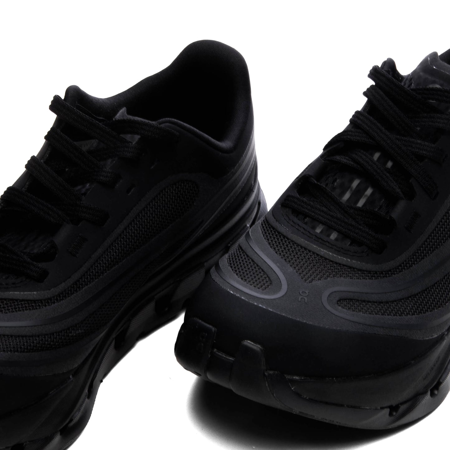 Women's Cloudflow 5 AD - Black/Magnet