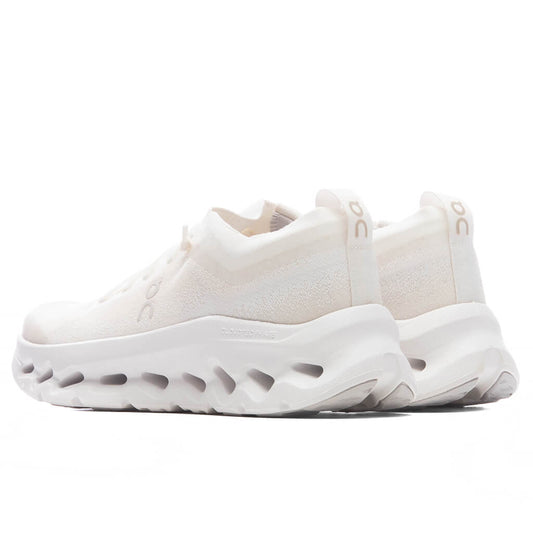 Women's Cloudtilt Moon - White/Frost
