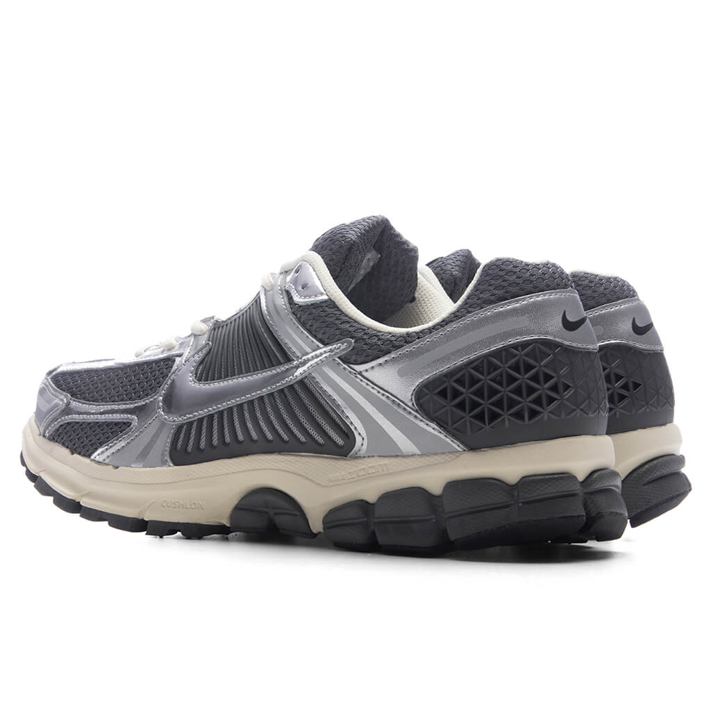 Zoom Vomero 5 - Iron Grey/Chrome/Metallic Silver